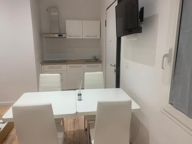 One-Bedroom Loft Apartment (Annex) image 4