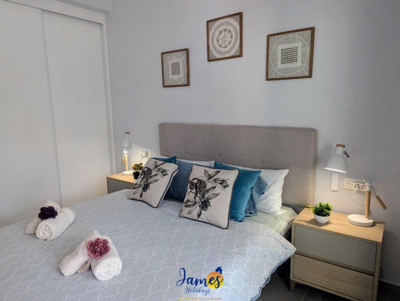 Alfredsi Luxury Poolside Retreat Apt Duly11 - image 5