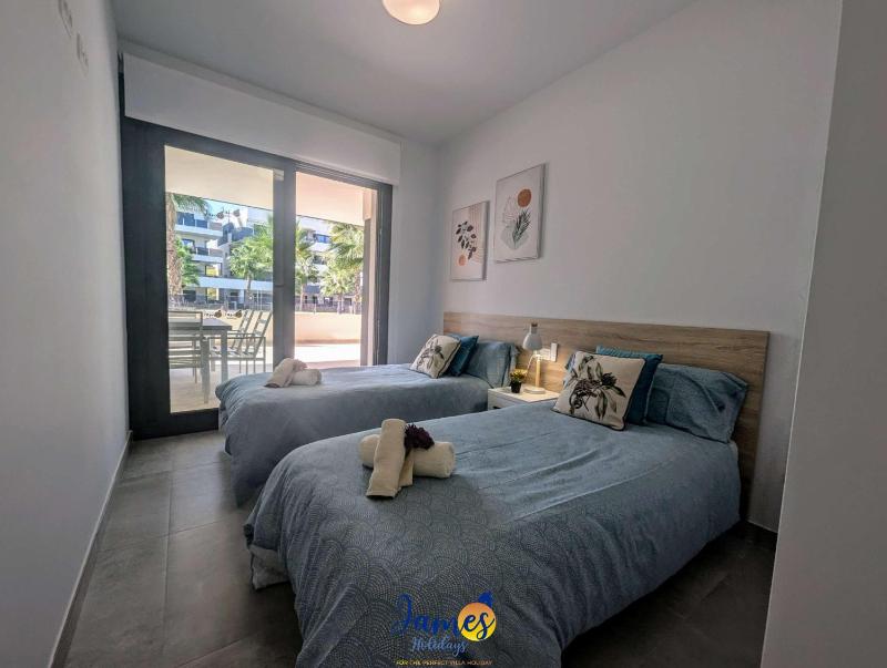 Alfredsi Luxury Poolside Retreat Apt Duly11 - image 17