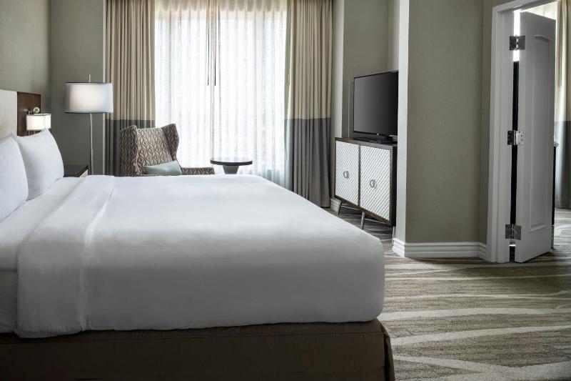 Renaissance Tampa International Plaza Hotel - image 39