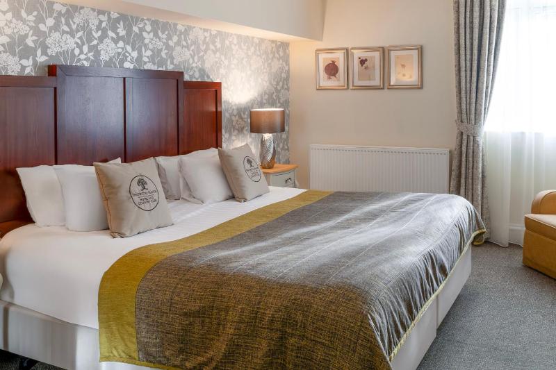 One-Bedroom Suite image 1