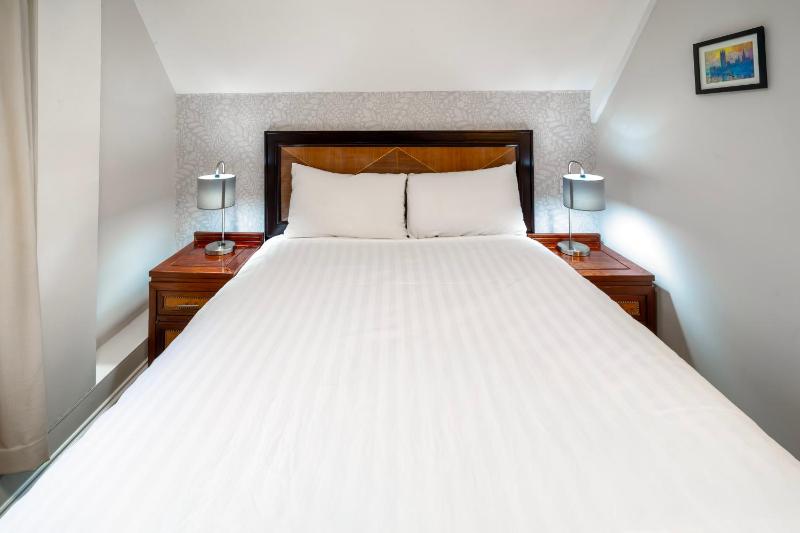 Economy Double Room image 1