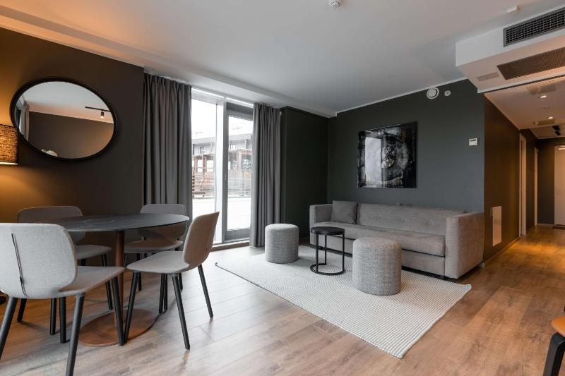 Studio for Three image 4