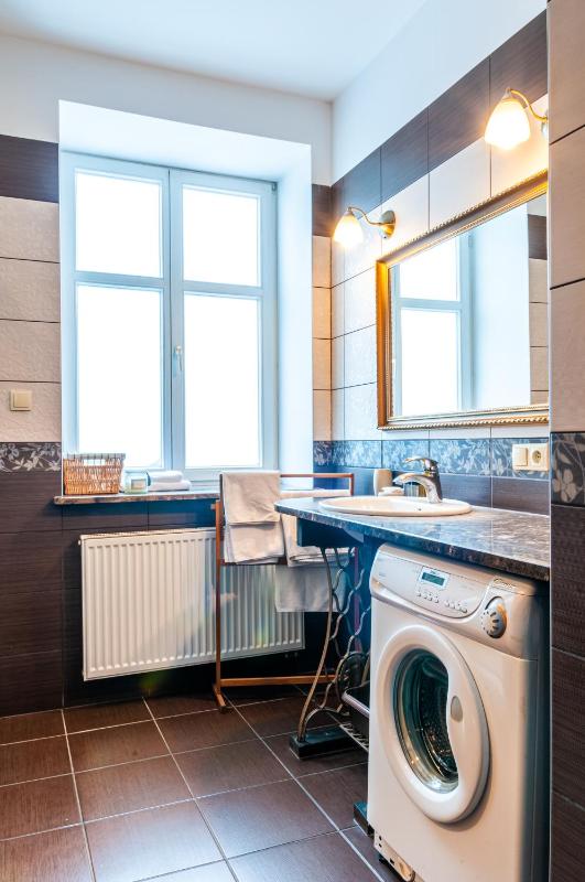 Classic Apartment image 2