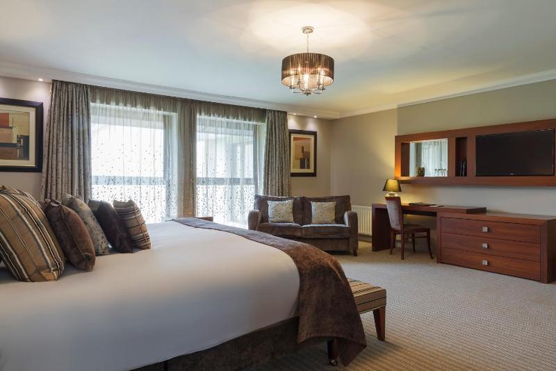 Executive Suite image 3