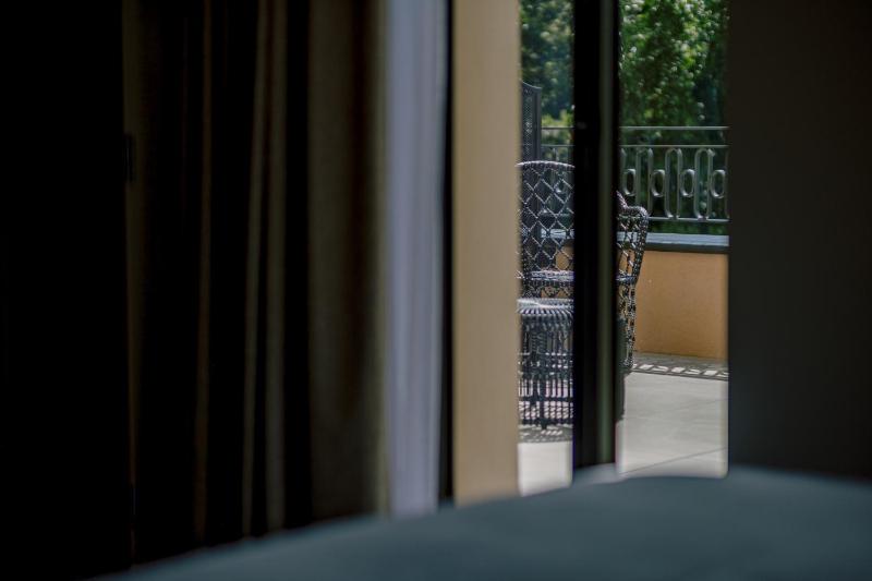 Junior Suite with Terrace image 3