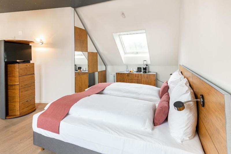 Junior Suite image 1