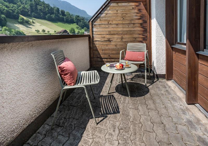 Double Room with Balcony image 4
