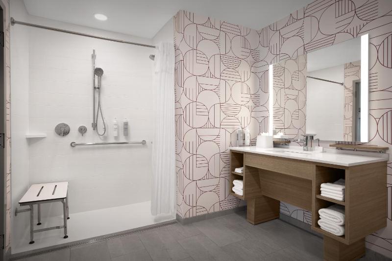 One-Bedroom King Suite image 2