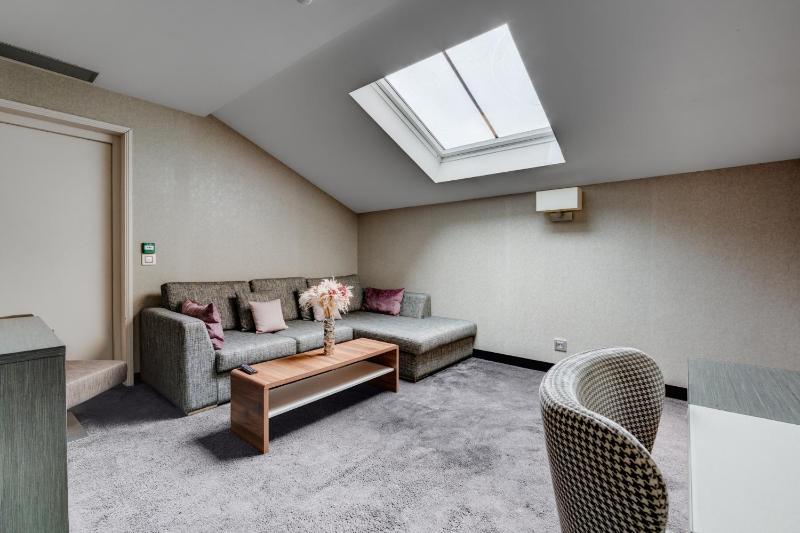 Junior Suite image 2