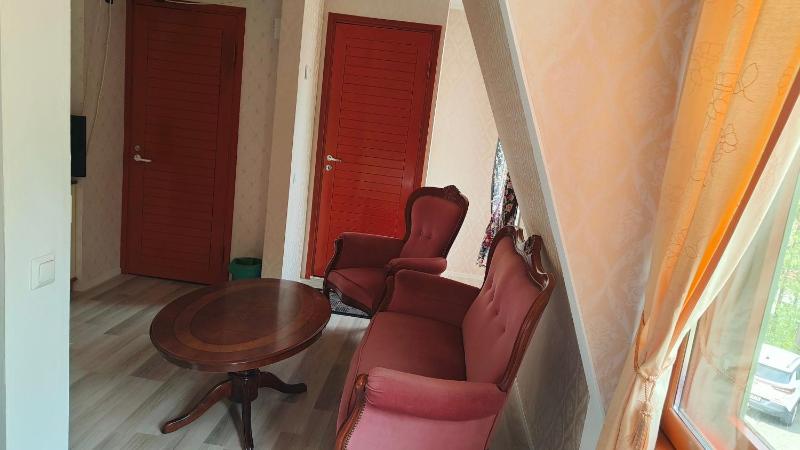 Double Room image 2