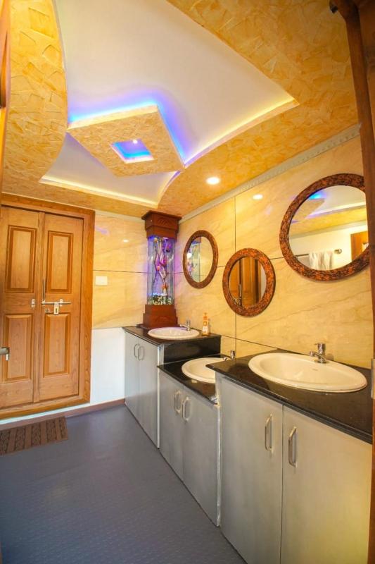 Premium Day Cruise House Boat Alleppey by LexStays - image 25