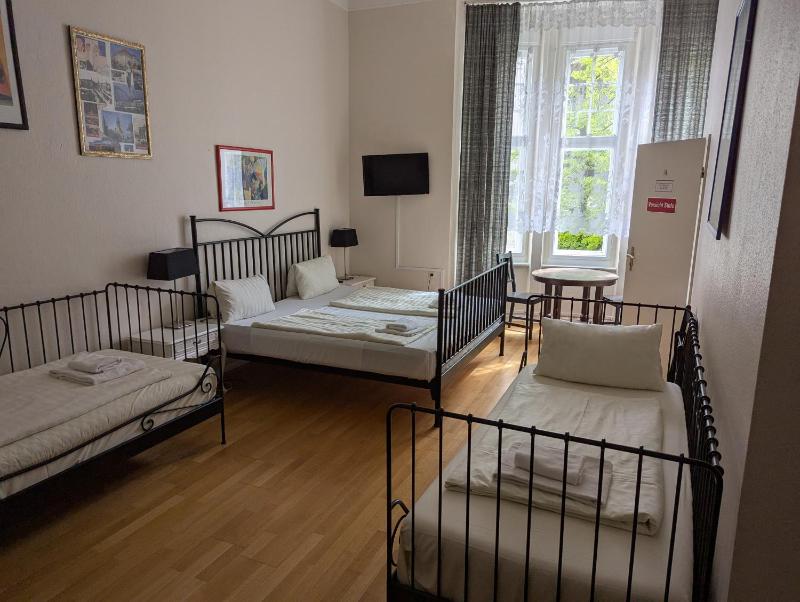 Hotel Pension Waizenegger am Kurfürstendamm - image 5