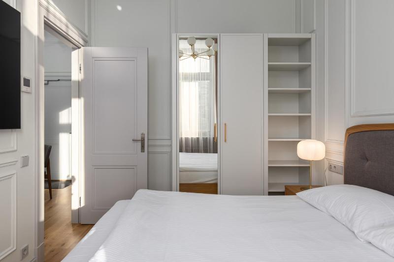 Roze Center Apartments - image 18
