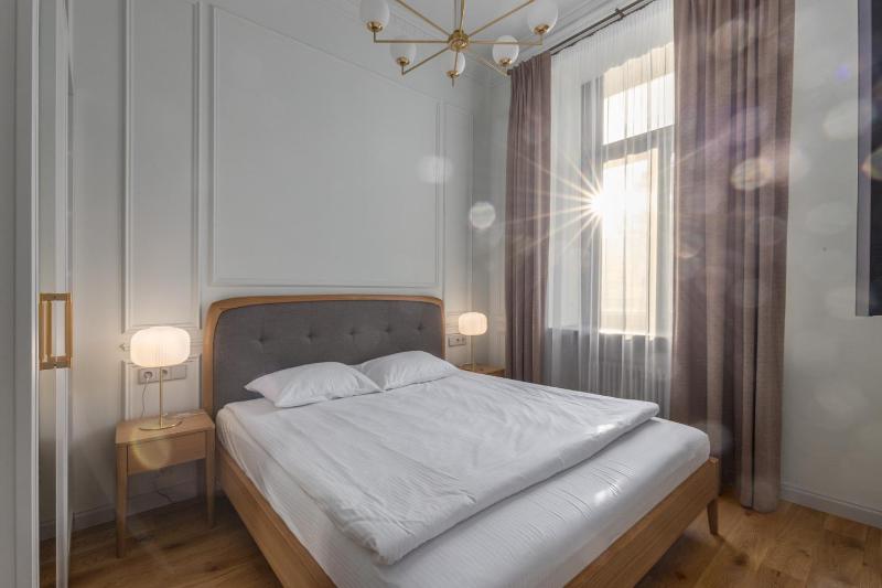 Roze Center Apartments - image 22