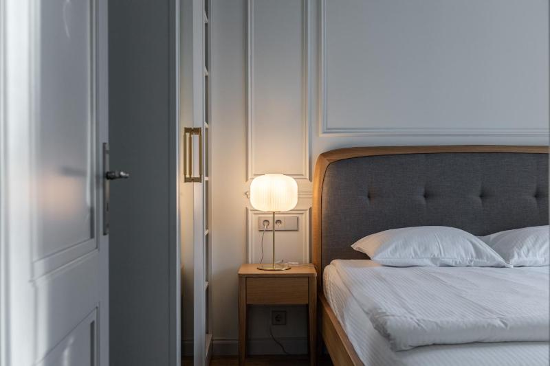 Roze Center Apartments - image 14