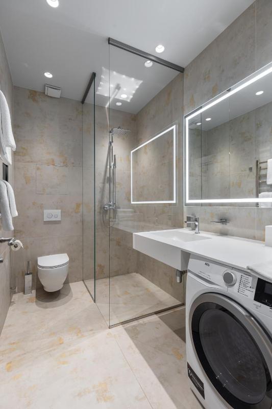 Roze Center Apartments - image 21