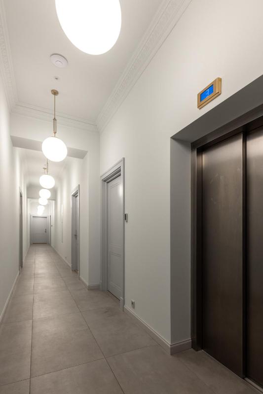 Roze Center Apartments - image 6