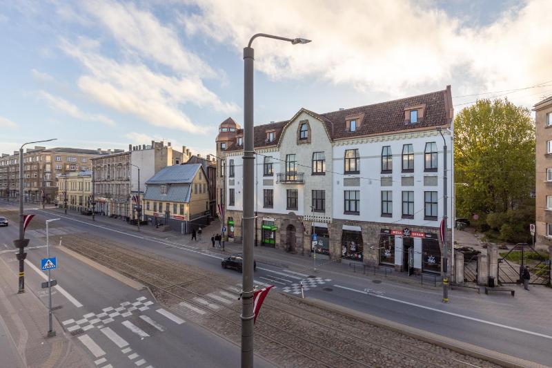Roze Center Apartments - image 41