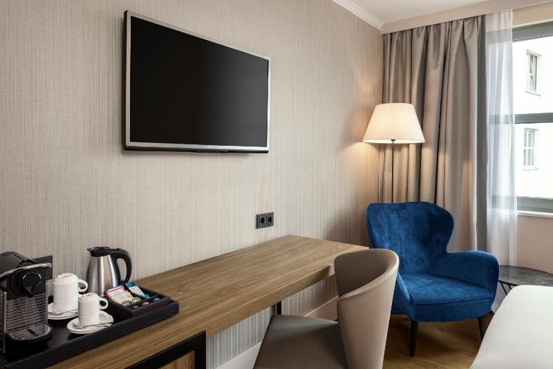 Standard Single Room image 4