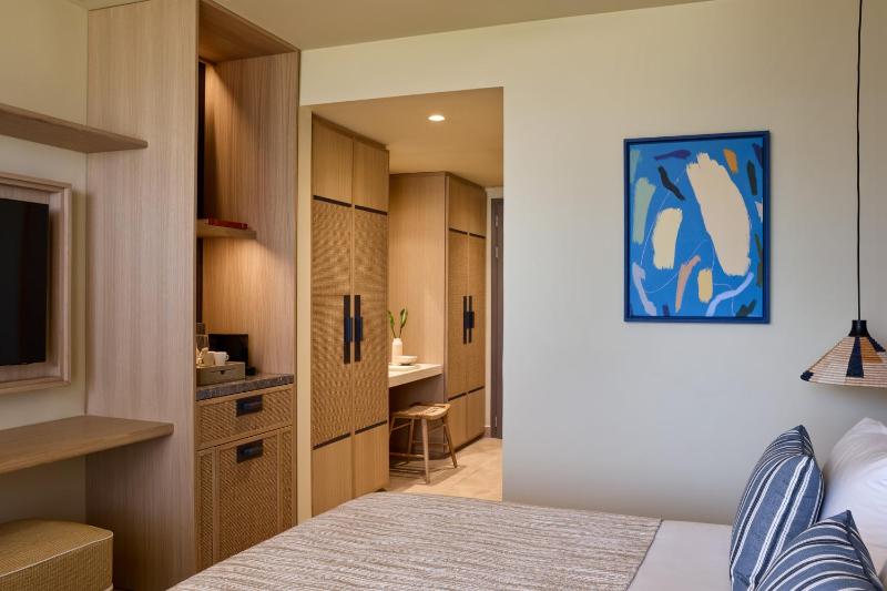 Deluxe Inland View Room image 2