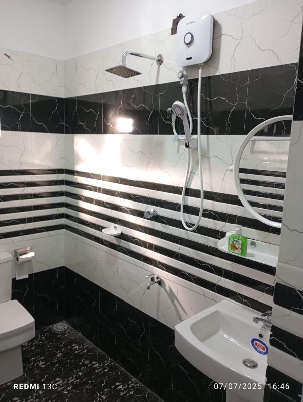 Akash Premium Hotel - image 12