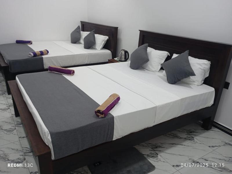Akash Premium Hotel - image 11