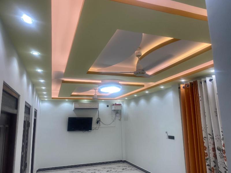 Akash Premium Hotel - image 16