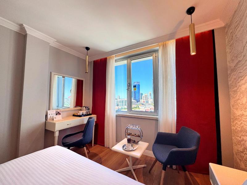Superior Twin Room - Free SPA Access image 1