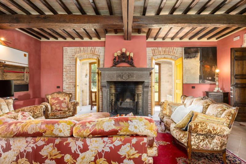 Villa Assisi by PosarelliVillas - image 26