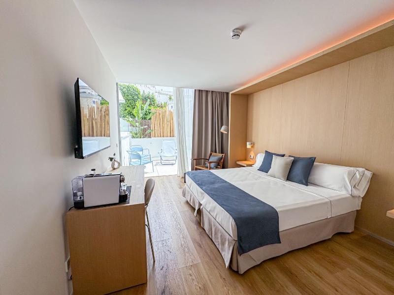 Alenti Sitges Hotel - image 14