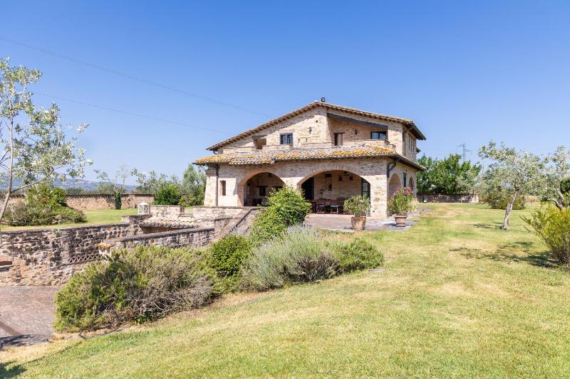 Villa Assisi by PosarelliVillas - image 41