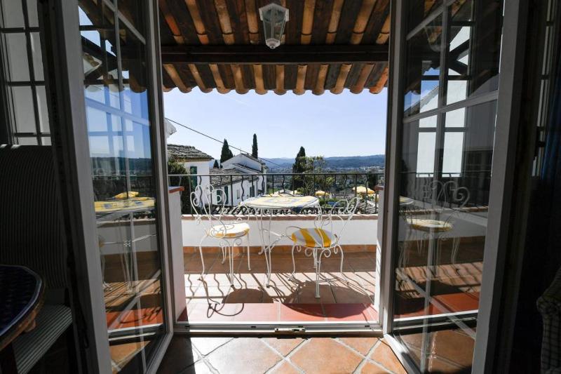 Superior Room image 3