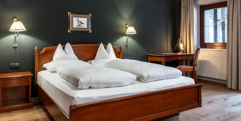 Double Room with Mountain View image 3
