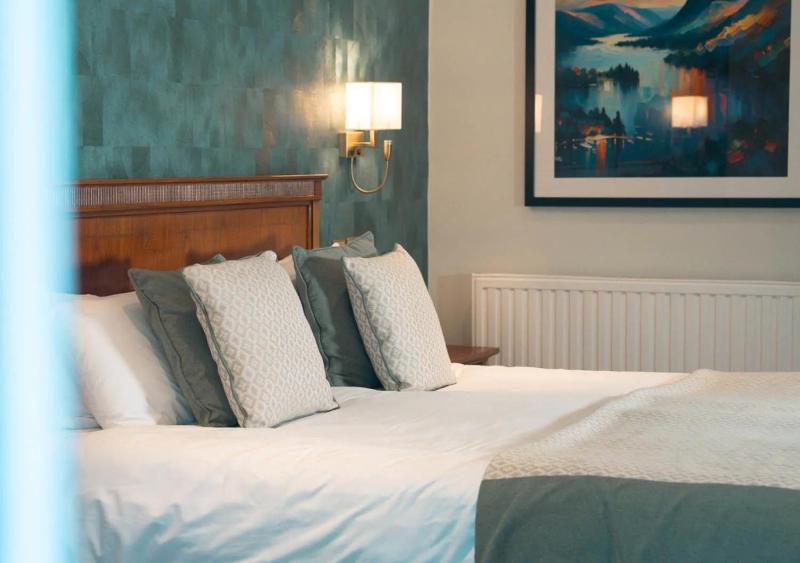 Classic Double Room image 3