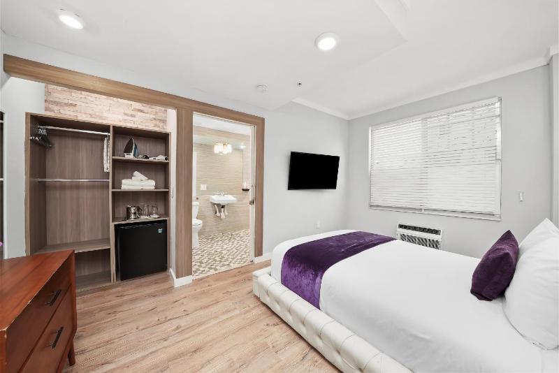 Shelley Hotel - image 14