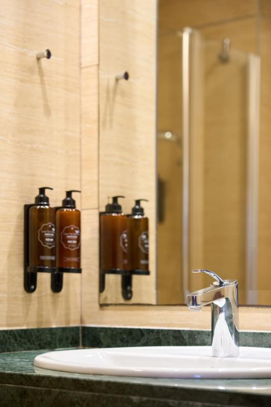 Twin Room for Single Use image 3