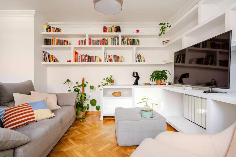 Bright Pelayo - Enchanting 1BR home in Chueca - image 1