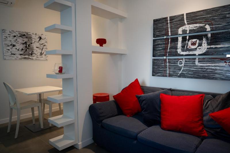 Suite 70 Luxury Collection - image 9