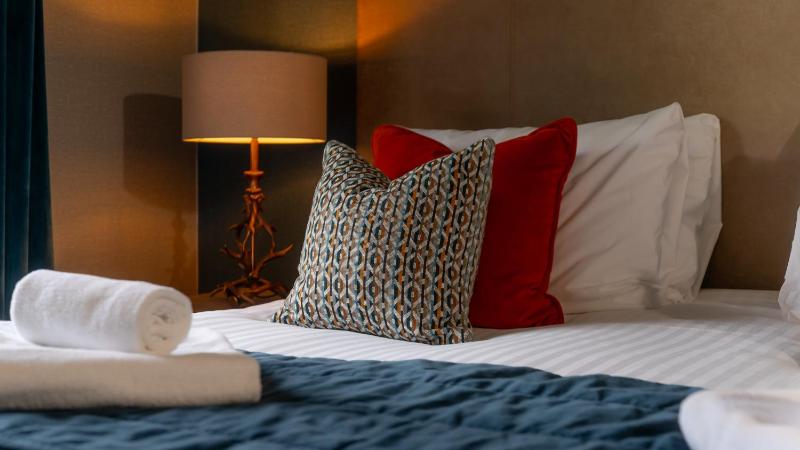 Standard Double Room image 2