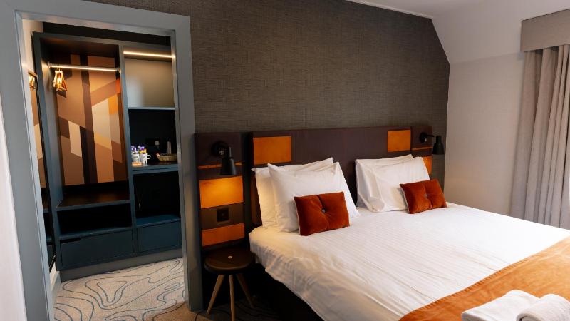 Superior Double Room image 2