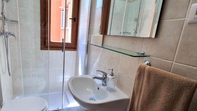 Stay with us - BookingPeschiera - image 32