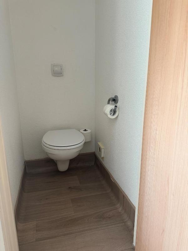 Double Room image 3