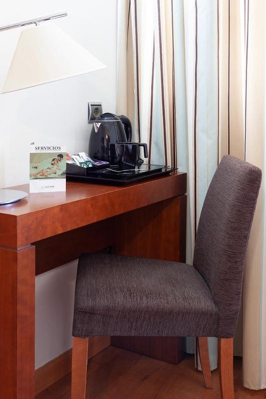Single Room image 3