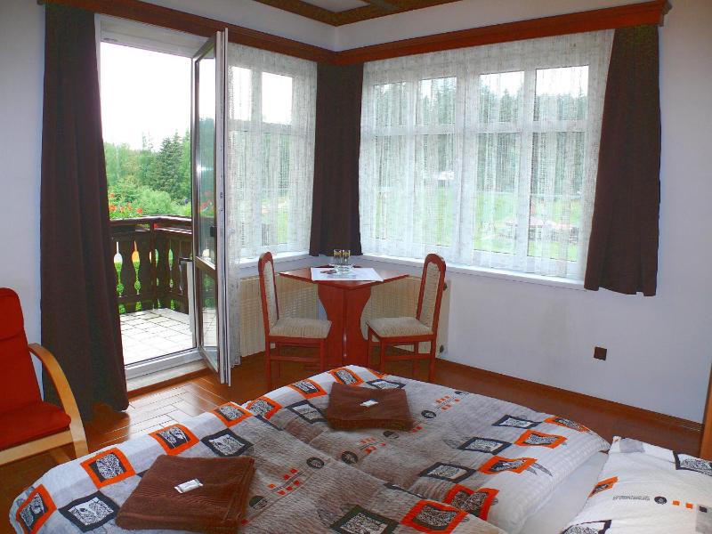 Suite with Balcony image 3