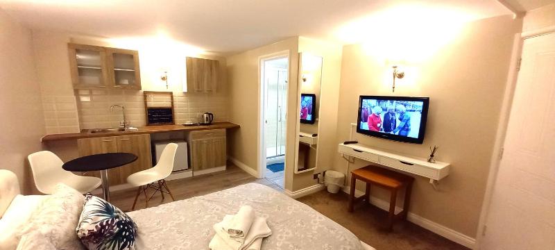 Deluxe Double Room image 1