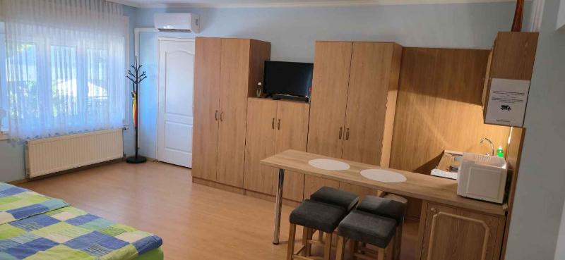 Apartment Siofok Lake Balaton 3 - image 13