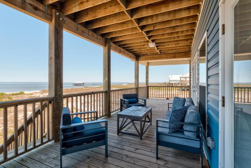 Bay Front with bay and easy Gulf beach access - image 21