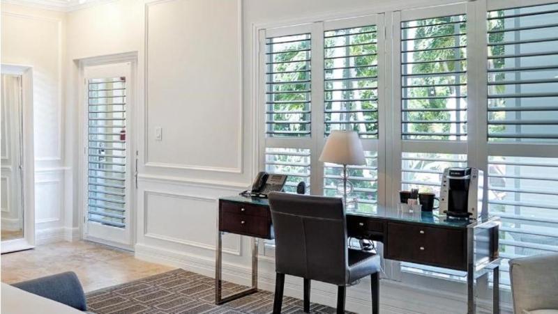 Superior Twin Room image 1