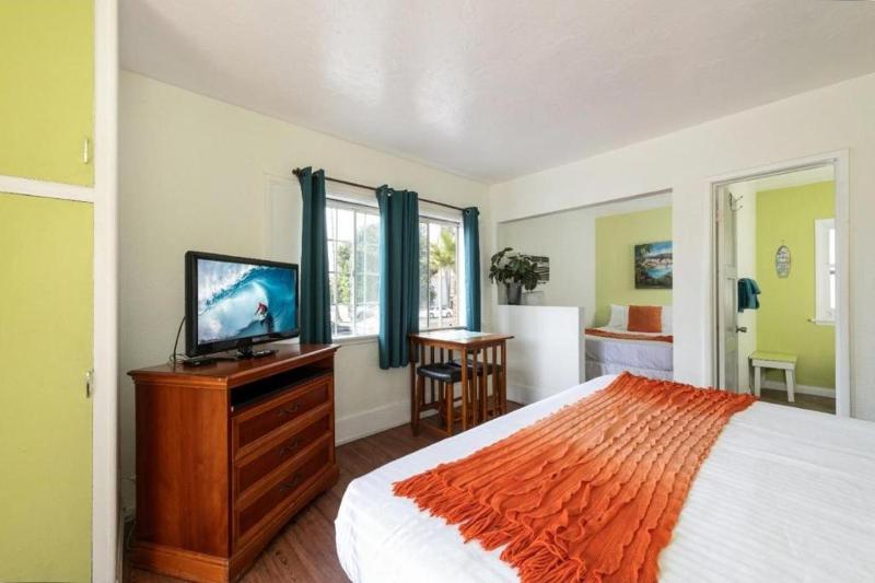 King Room image 1